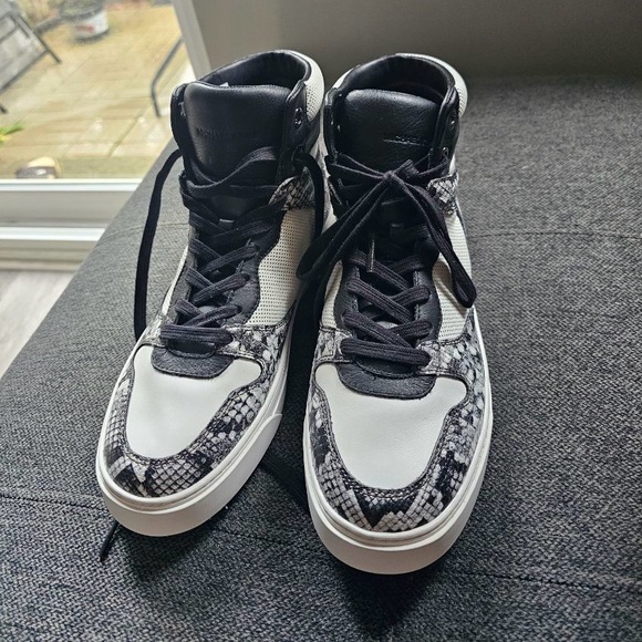 Michael Kors Sneakers - Picture 3 of 5